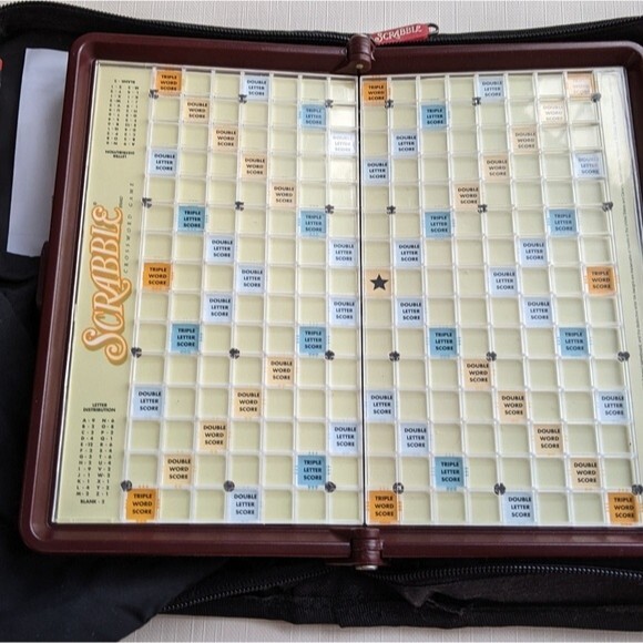 Scrabble Travel Zipper Folio & Official Word List Book Set On The Go Games - Picture 6 of 9